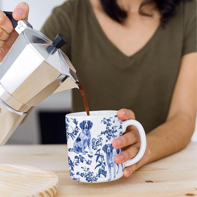 Brittany Blue French Toile Mug, Brittany's Lover Gifts for Women, Blue Chinoiserie Toile Coffee Cup for Brittany Mom, Dog Lovers Tea Coffee Mug Birthday Gifts for Dog Owners, 11oz