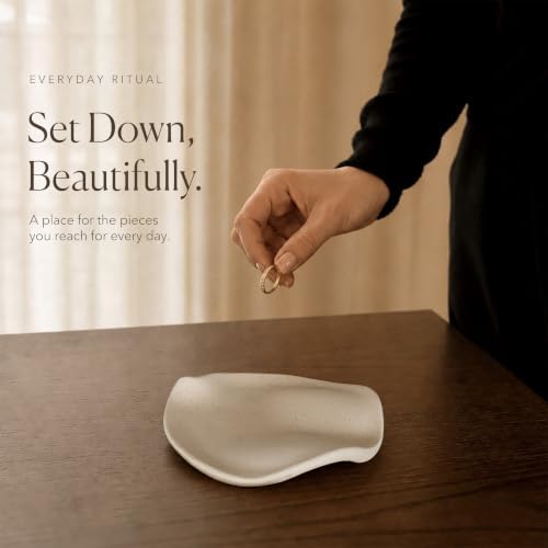 Ceramic Jewelry Dish, 6.3 in, Organic Shape, Speckled Oat Beige - Image 6