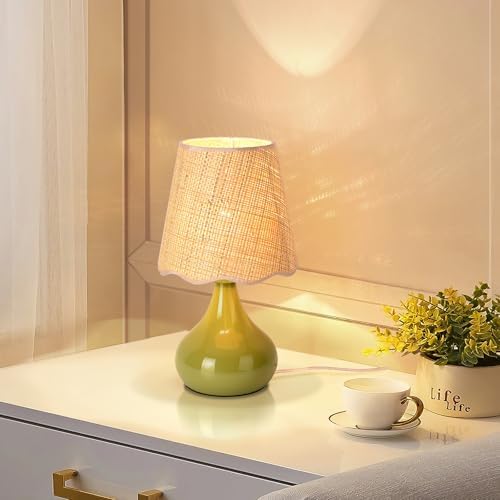 Ziqqeelam Green Cute Small Boho Table Lamp for Bedroom Bedside, Green Lamps for Nightstand, Scalloped Rattan Shade Table Lamps for Small Spaces for Bedroom, Home Office, Living Room, Kids Dorm - Image 5