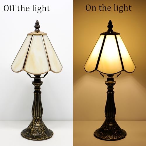 Small Tiffany Style Table Lamp Beige Stained Glass Lamp 14 Inch - Image 4