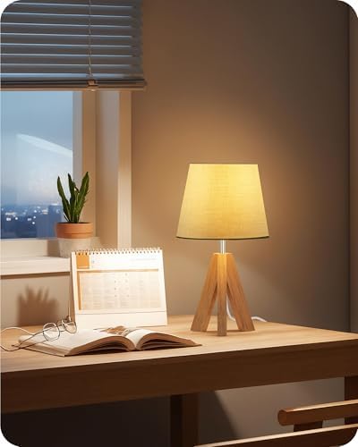 Tripod Table Lamp, Small Bedside Lamp with Wood Base & Green Fabric Shade, Little Cute Desk Lamp, Modern Nightstand Lamp for Bedroom, Kids Room, Living Room, Office, Corner, Green J51TL05 - Image 3
