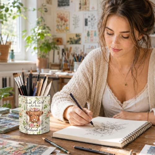 Pen Holder for Desk Ceramic, Desk Organizer for Office, Highland Cow - Image 6