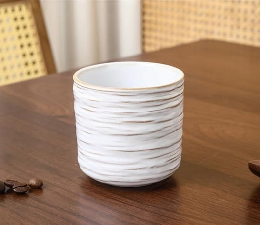 Japanese retro ceramic teacups, coffee cups, and water cups, suitable for restaurants, homes, and offices, white.
