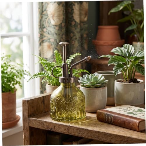 Plant Mister Retro Embossed Glass Plant Mister Spray Bottle, Green.. - Image 2