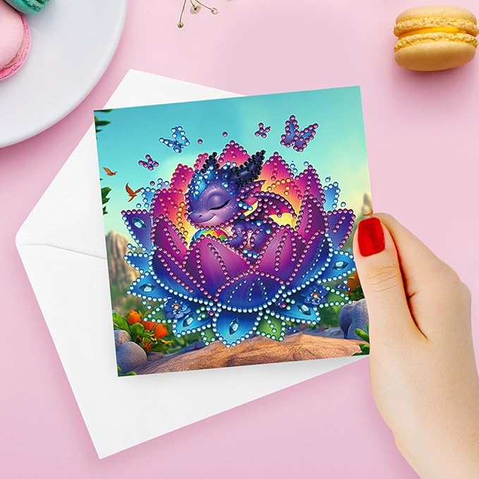 Ceitura 6Pcs DIY Shell Breaker Baby Dragon Diamond Art Painting Crafts Rhinestone Painting Makeing Greeting Card Making Kit Postcard for Holiday Christmas New Year Party Favors 11.81 * 5.9 inch