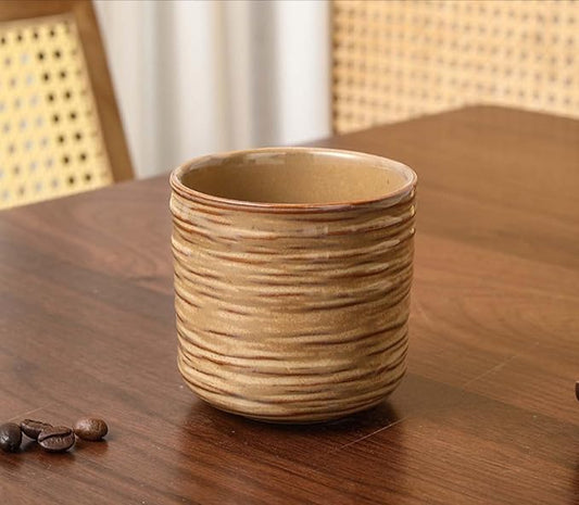 Japanese retro ceramic teacups, coffee cups, and water cups, suitable for restaurants, homes, and offices, brown.