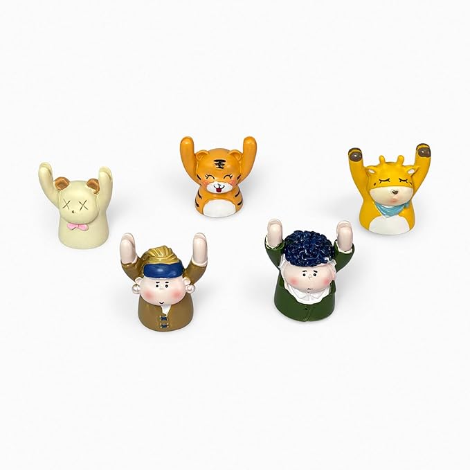 Geiomoo Mini Resin Gifts with Greeting Cards, Cute Embellishments Ornament Set for Craft Party Decor (10 Pack+10 Pcs Card)