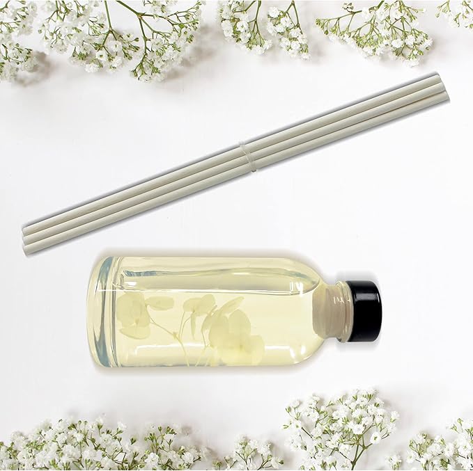 Urban Naturals Baby Powder Bliss Reed Diffuser Set | Made with Essential Oils & Real Botanicals | Powdery Floral Notes, Rose, Geranium, Musk & Cedar | Makes a Great Gift | Made in The USA