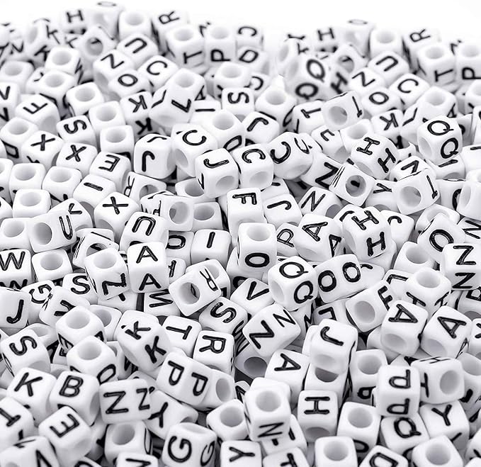Augshy 500PCS White Letter Beads for Bracelets Making, Alphabet Beads for Bracelets Making (6 mm)