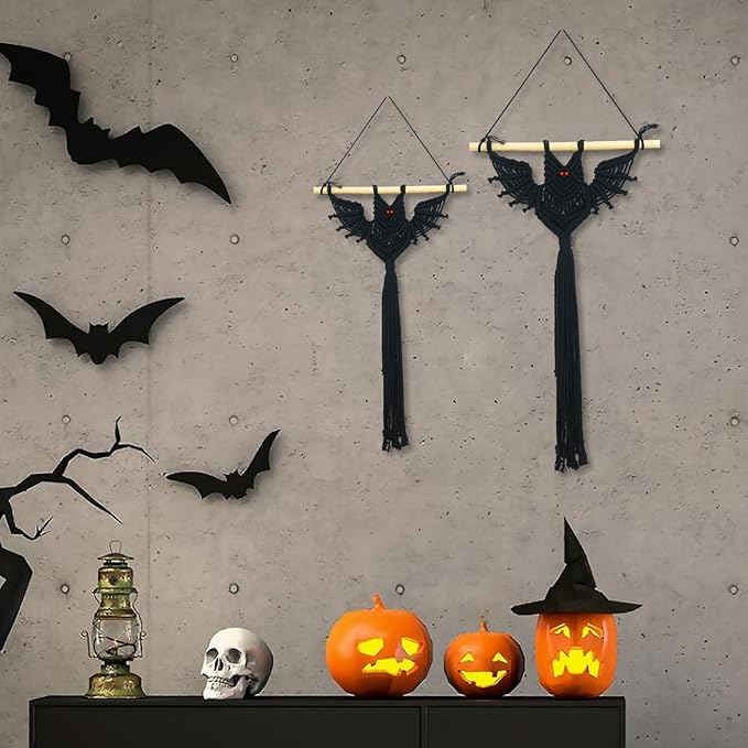 LB 2 Pcs Halloween Black Macrame Wall Hanging, Spooky Macrame Wall Art Black Bats Home Decor Gothic Horror Bat Design Woven Tapestry for Living Room Halloween Party Supplies Holiday Decor