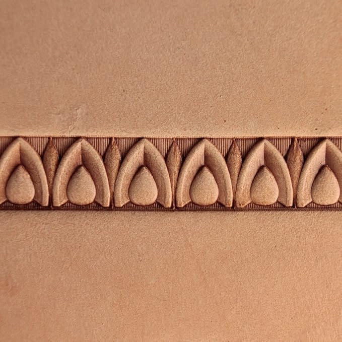 DandS ltd Leather Stamp Tool, Heart Border, Professional Steel Craft Tool for Leatherworking, Embossing, Carving & Stamping Leather Projects, Belts, Wallets & DIY Projects Compatible with Mallet #464