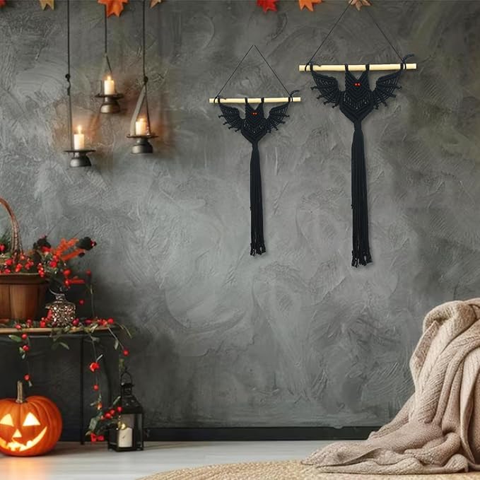 LB 2 Pcs Halloween Black Macrame Wall Hanging, Spooky Macrame Wall Art Black Bats Home Decor Gothic Horror Bat Design Woven Tapestry for Living Room Halloween Party Supplies Holiday Decor