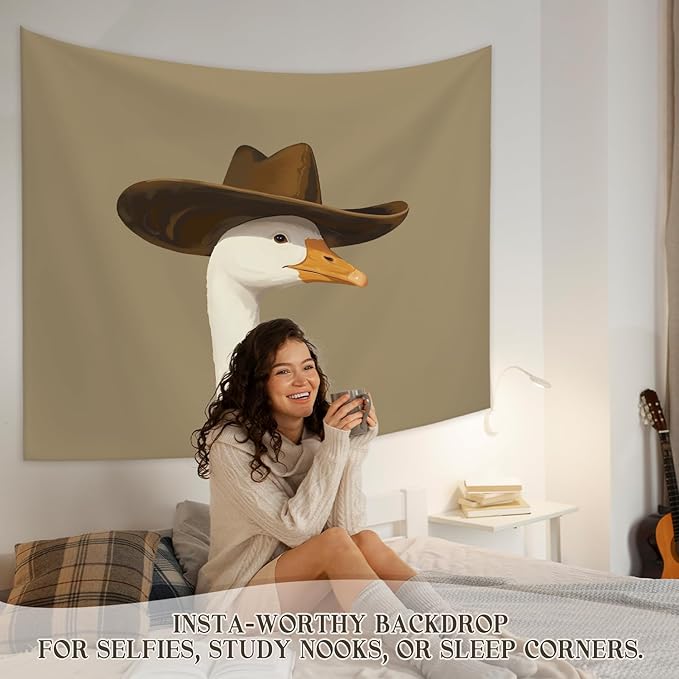 STHTTSW Vintage Western Goose Tapestry, Funny Cowboy Goose Tapestries Wall Blanket, Trendy Duck Wall Hanging Decor for Nursery Living Room Home Bedroom, 50x60 Inch