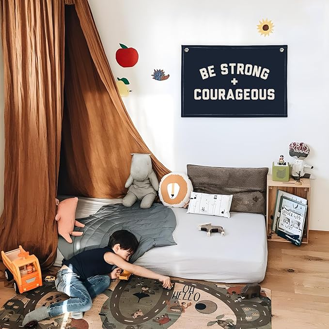 Motivational Quotes Boys Room Decor，Be Strong Courageous Joshua 1:9 Bibie Nursery Playroom Wall Decor,Classroom Must Haves, Teen Dorm Toddler Wall Hanging Canvas Banner 30x20 bestrong