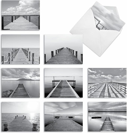The Best Card Company - 10 Blank Note Cards with Envelopes (4 x 5.12 Inch) - Black & White Photos, Bulk Boxed Set - Slip Notes M6453OCB