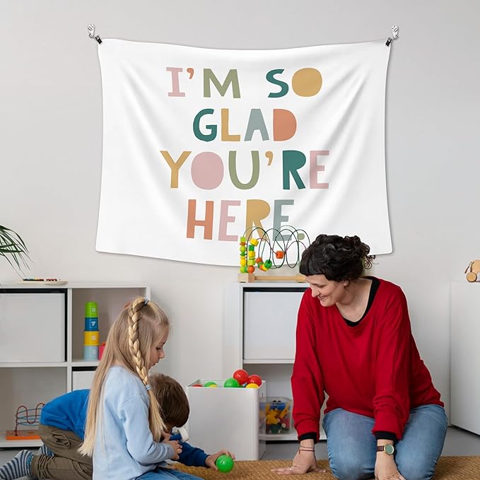 XLDLIOO Boho Classroom Wall Tapestry, Inspirational Kids Wall Tapestry Hanging for Classroom, I'm So Glad You're Here Tapestries Decor Art for Playroom Kids Room Bedroom 40x30in