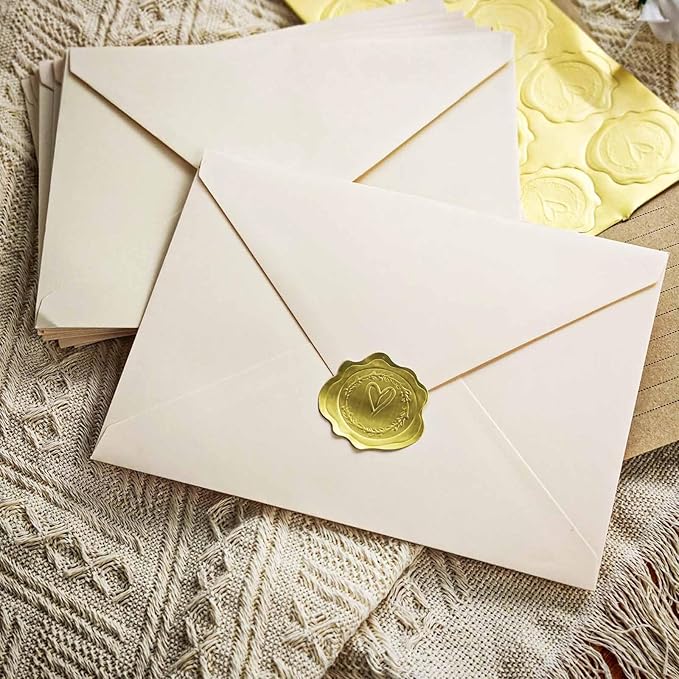 Stationery Set,Premium Velvet-Touch envelopes 4x6 Envelopes 14 PCS with 28 PCS Stationery Paper,Unique Design Colors Stationery Set for Love Letter, Party Invitations (Ivory White)