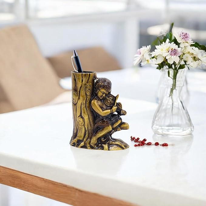 NATRIEL Vintage Brass Pen Holder with Reading Boy Design, Decorative Tree Trunk Pencil Stand, Antique Gold Finish, 4.72x3.93 Inches