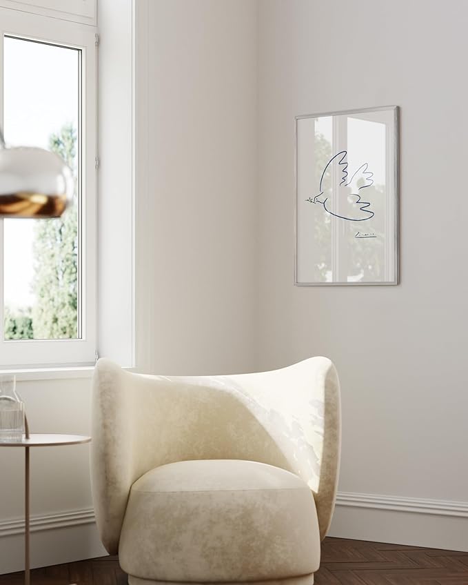 HAUS AND HUES 20x30 Silver Picture Frame - Aluminum Wall Display - Lightweight Poster Frame for Artwork or Prints (20x30 in, Silver)