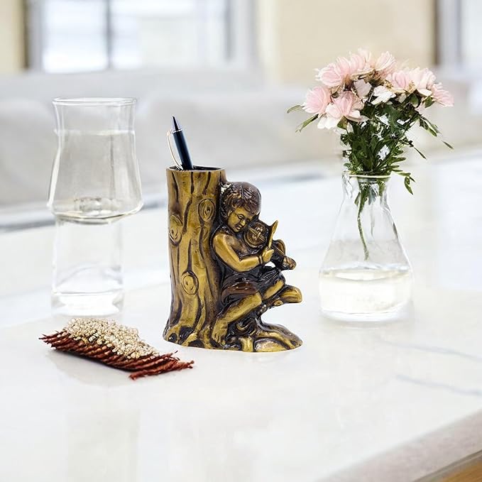 NATRIEL Vintage Brass Pen Holder with Reading Boy Design, Decorative Tree Trunk Pencil Stand, Antique Gold Finish, 4.72x3.93 Inches