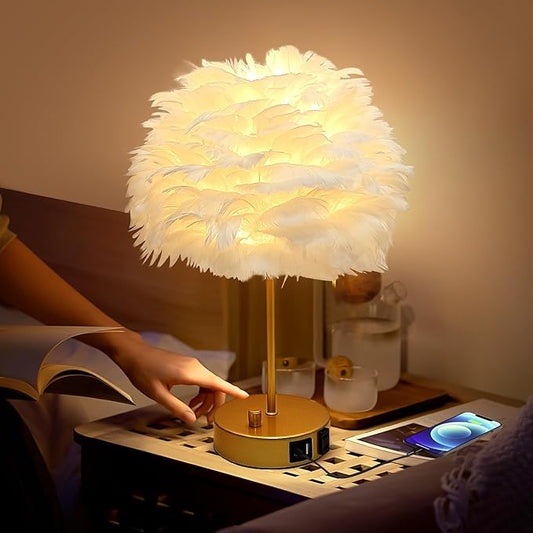ZYLEIESENBAO Chic White Feather Lamp with USB Charging Port Modern Feather Table Lamp Cute Romantic Bedside Nightstand Light for Girl Room Childrens Room Living Room Entry Wedding Decoration