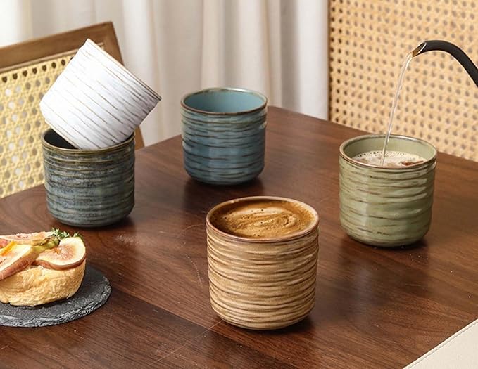 Japanese retro ceramic teacups, coffee cups, and water cups, suitable for restaurants, homes, and offices, green.