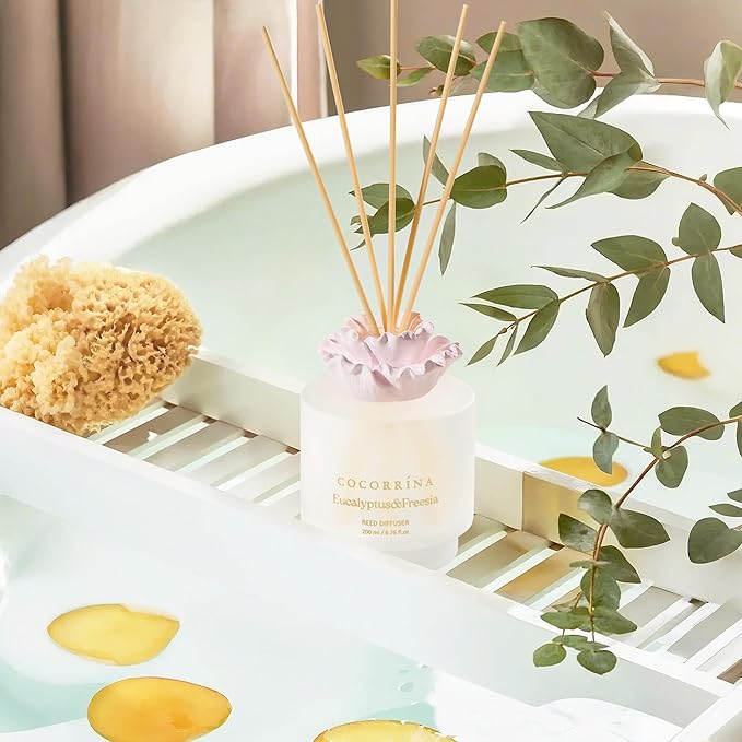 COCORRÍNA Gypsum Flower Reed Diffuser – Eucalyptus & Freesia Scent, 6.76 oz Oil with 8 Sticks, Long-Lasting Home Fragrance for Bathroom Décor