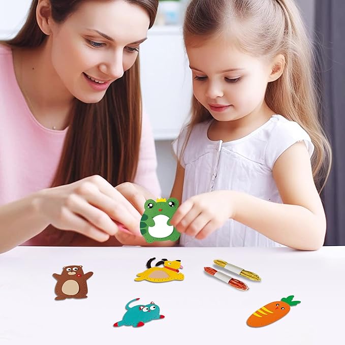 1 Set Kids Sewing Kit, Cute Stuffed Animal Felt Sewing Kit Different Felt Plushie Fun Kids Set DIY Craft Ornaments Educational Toys for Beginner Children