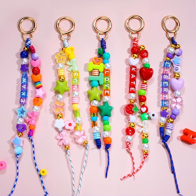 DIY Bag Charm Making Kit Bead Keychain Making Kit Letter Beads for Christmas Party, Family Activity Art Craft Bag Charm for Jewelry Making Supplies Personalized Alphabet A-Z Beads DIY Crafts