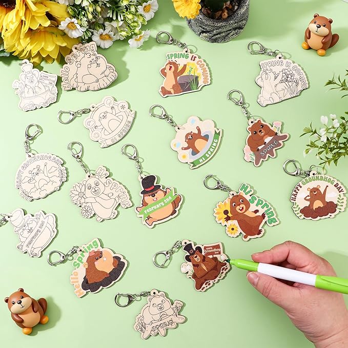 16 Pcs Groundhog Craft Kits Unfinished Crafts Color Your Own Wooden Keychains Happy Groundhog Day Gifts Make Your Own Keychain Animals Themed Party Favors for Birthday Classroom Home DIY Craft