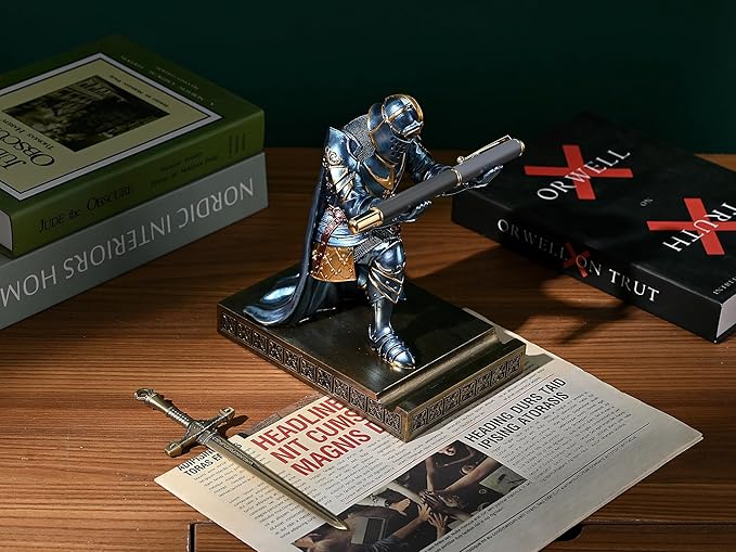 King's Guard Leader Cloak Warrior Knight Pen Holder Mobile Phone Stand, Ornament Knight Statue, Pen Stand Paperweight for Office and Home (Blue)
