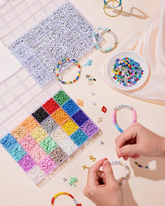 Goldwise Friendship Bracelet Making Kit, 24 Colors 6mm Clay Beads & 4mm Glass Seed Beads with 920 Letter Beads for Bracelet Making, Varieties of Charms, Jewellery Bracelet Making Kits