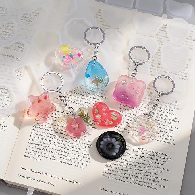 Keychain Silicone Molds for Resin, 16 Cavities Geometric Pendant Mold with 10pcs Jump Rings and 5pcs Chains, Heart Star Shape Mold for DIY Art Crafts, Key Chains, Jewelry Making