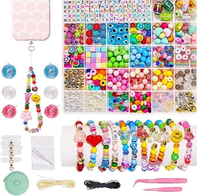HolidayQbee Bead Bracelet Making Kit-657PCS Beads for Friendship Bracelet Making Kit Multicolor Bead Letter Alphabet Stars Heart Pony Beads for DIY Necklace Phone Charm Jewelry Accessories