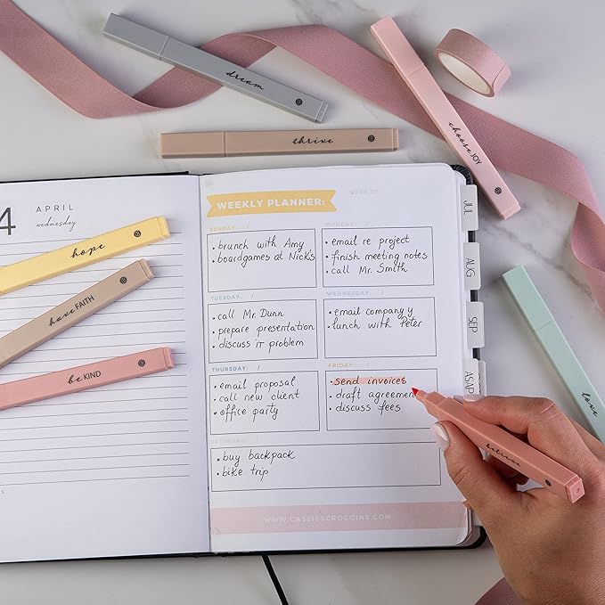 DIVERSEBEE Bible Highlighters with Soft Chisel Tip, 8 Pack Assorted Colors Pens No Bleed, Quick Dry, Cute Aesthetic Markers, Bible Study Journaling Supplies and Accessories (Boho)