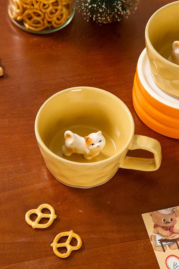 DIHOclub Farmhouse Ceramic Coffee Mug with Animal Figurine – Rustic Stoneware Cup, Matte Finish, Ideal for Breakfast & Home Decor (Yellow Cat)