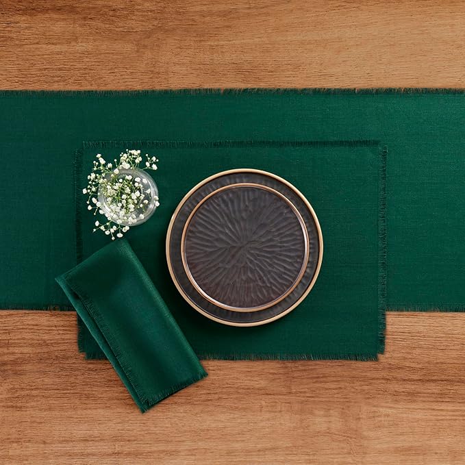 Solino Home Evergreen Linen Napkins Set of 4-100% Pure Linen Fringe Dinner Napkins 20 x 20 Inch for Winter, St Patricks Day - Handcrafted and Machine Washable