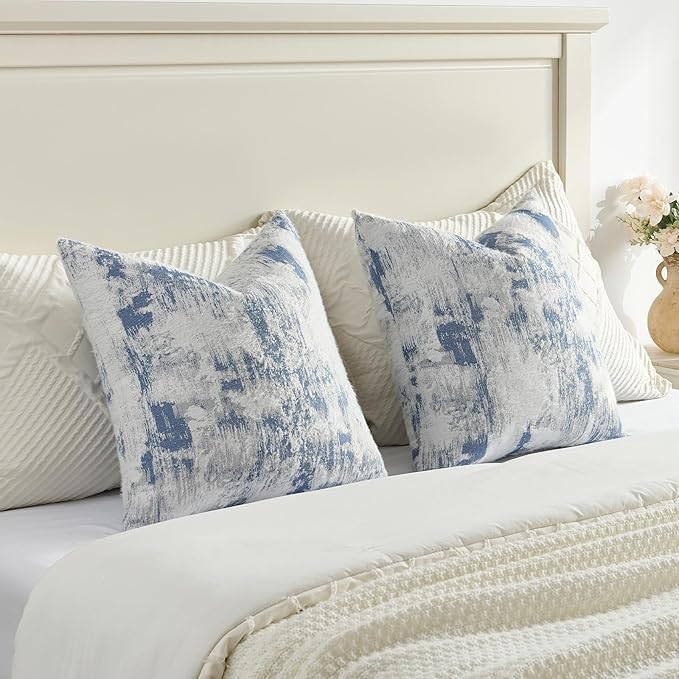 FUTEI Blue White Decorative Throw Pillow Covers 18x18 Inch Set of 2,Jacquard Weave Cushion Case in Soft Faux Cashmere,Modern Home Decor for Couch Living Room