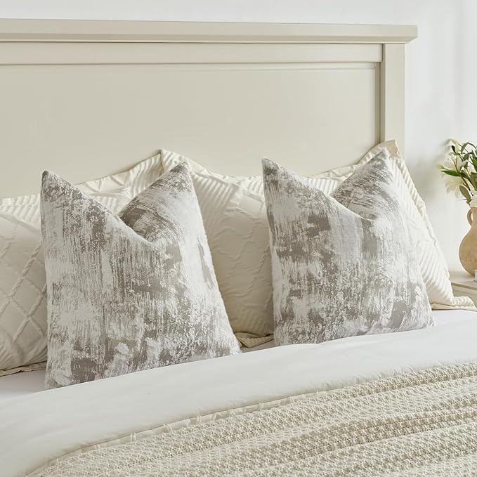 FUTEI Grey White Decorative Throw Pillow Covers 20x20 Inch Set of 2,Jacquard Weave Cushion Case in Soft Faux Cashmere,Modern Home Decor for Couch Living Room